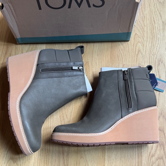 TOMS Size 10 Women's Tarmac Olive water resistant Wedge Ankle Boots - Picture 5 of 14